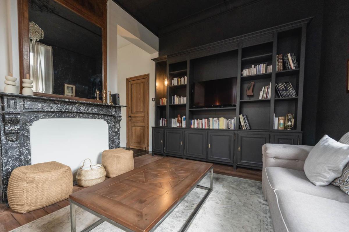 Maison Comtale โรชฟอร์ ภายนอก รูปภาพ
