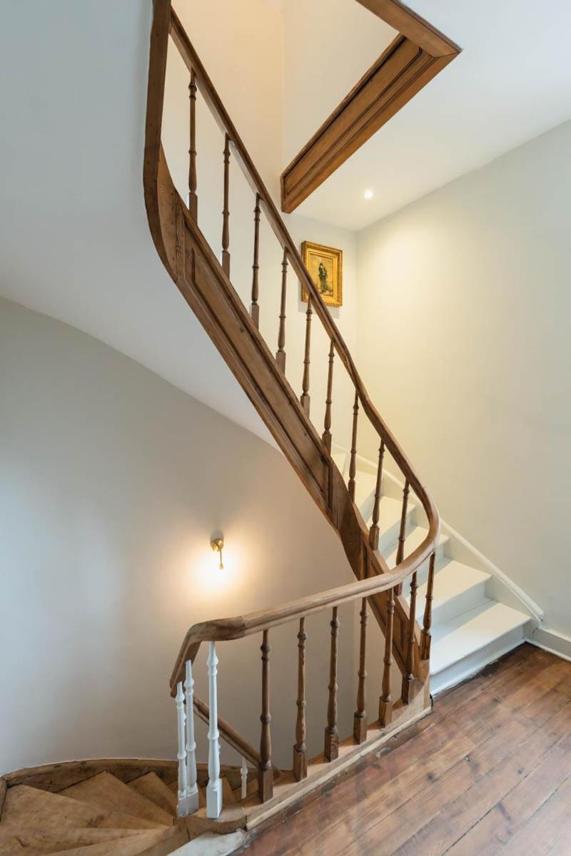 Maison Comtale โรชฟอร์ ภายนอก รูปภาพ